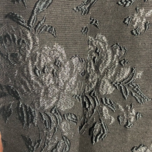 Black skater dress - Picture 4 of 7